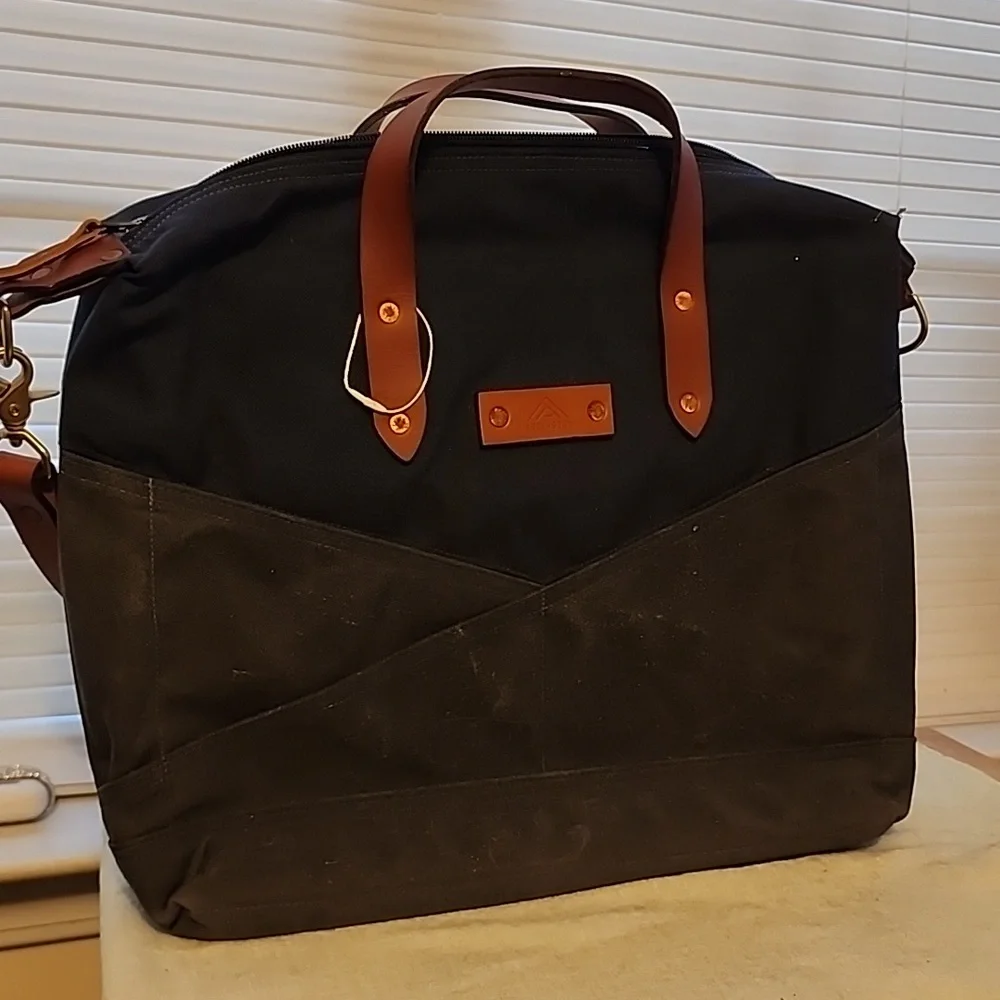 ROSEDALE CENTER LAPTOP BAG